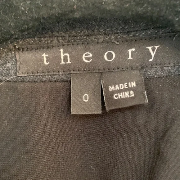 Theory Blazer size 0. Front button. Pockets. - Picture 3 of 6